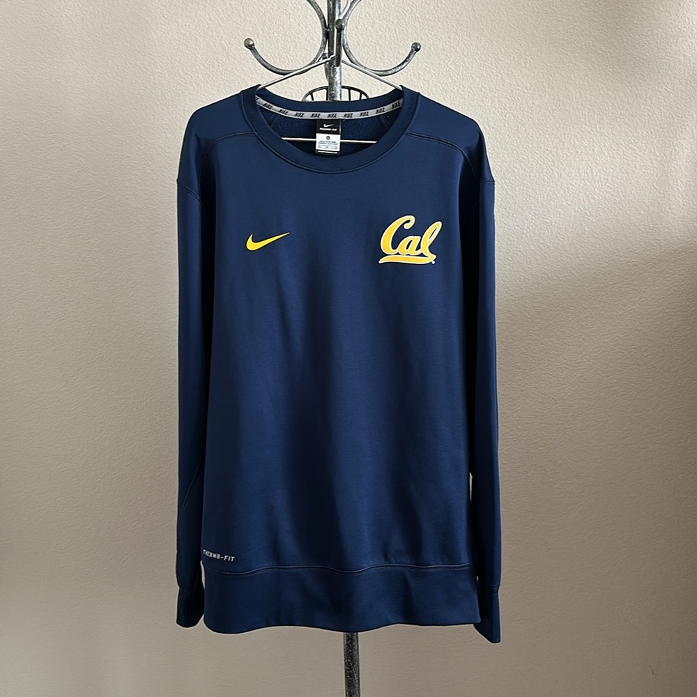 ✨Host Pick✨Nike | Cal Berkeley Classic Therma-fit Versatile Crew